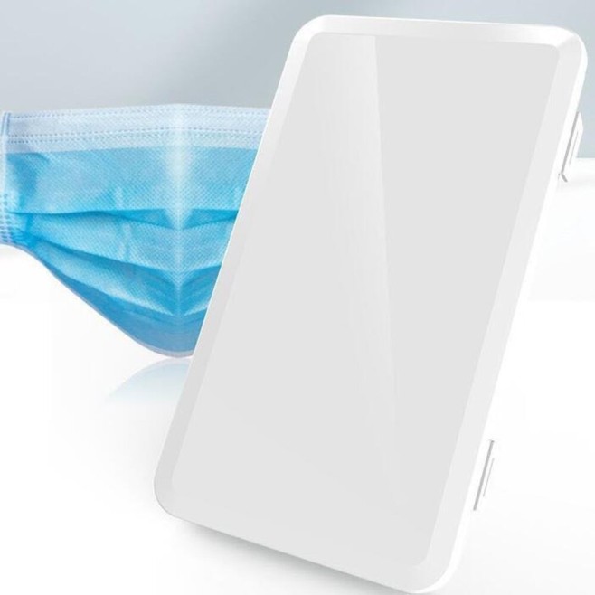 Porta-Máscaras em Plástico BPA FREE.