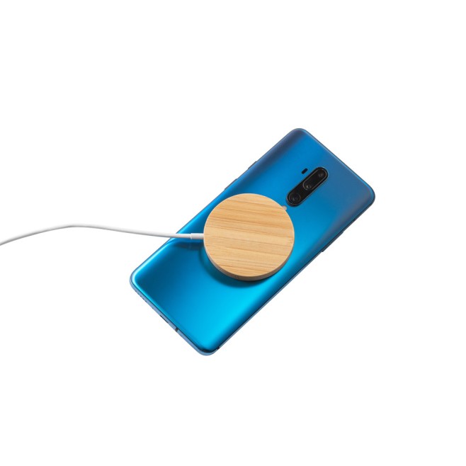 Carregador por Indução em Bambu Personalizado