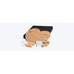 Kit para Queijo Com Tábua Formato Coração Personalizado 